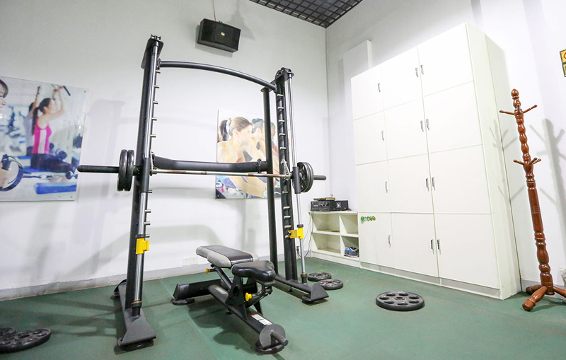 健身器材